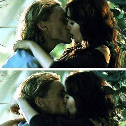 La vita è formata da tantissimi attimi che vissuti singolarmente non significano niente, acquistano il suo valore solo se vissuti insieme ♡ ∞ ♫