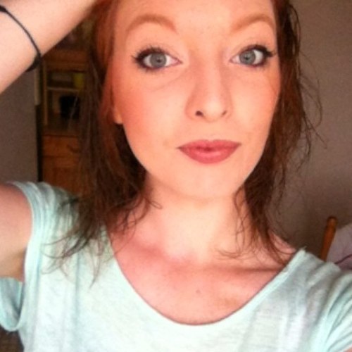 21 ans  . Fille au pair