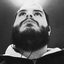 Um comunicador batuta e um gordinho um tanto quanto sexy.. pelo menos é o que elas dizem... sobre o comunicador.
