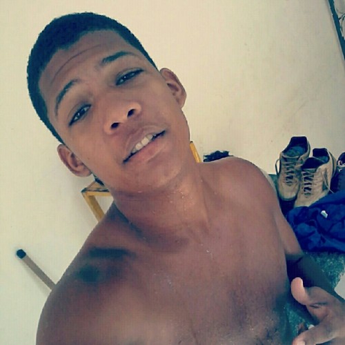 Deus é fiel . Instagram - Le0_10   Facebook - http://t.co/bW0pmHv1Rf…