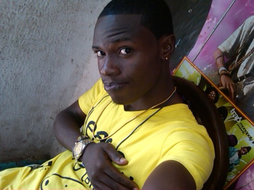 icejay2's profile picture. Am jst a cool dude who gat no problem, fun 2 b wit & luv makin gud, naught & nasty frnds....lolz. I luv Entertainment especially (Dancin & Actin).