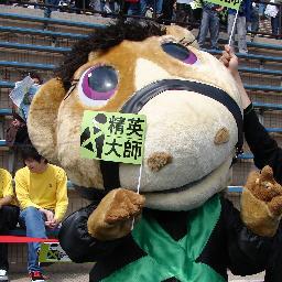 東京在住52歳。スポーツ大好き、競馬大好き、旅行大好き、お布団大好き。そんなダメダメな独身男です。