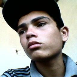 Gosto muito de conversar com as pessoas, sou legal, divertido, atraente e muito mais, e você comprovara isto me conhecendo.
