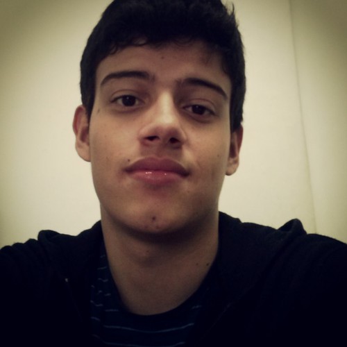fé no pai que o inimigo cai.