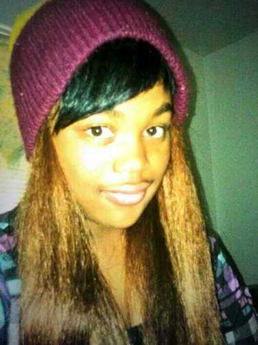 hey my name is courtney! im chill and cool. i think. anyways follow my sista @latonya_freeman