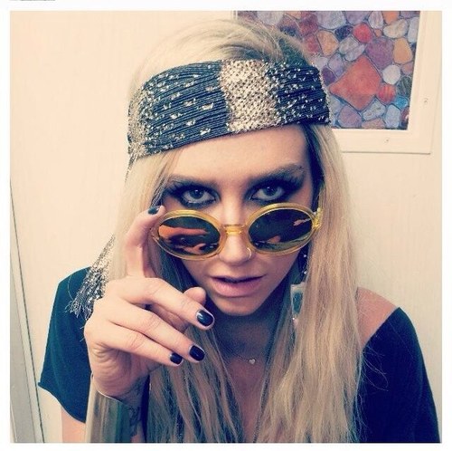 KE$HA FOLLOWED ME 28/06/13 KE$HA IS THE QUEEN OF THE WORLD WHO HELPED ME THROUGH A LOT, SAME? Follow my other account- @frankiebsuxx to get more k$ updates.