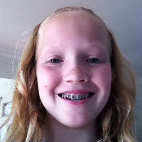 hoi ik ben femke ik ben 11 jaar, ik zit op hockey en dwarsfluit !