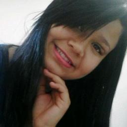 Sair com amigos, 13 anos, carinhosa, extrovertida (: