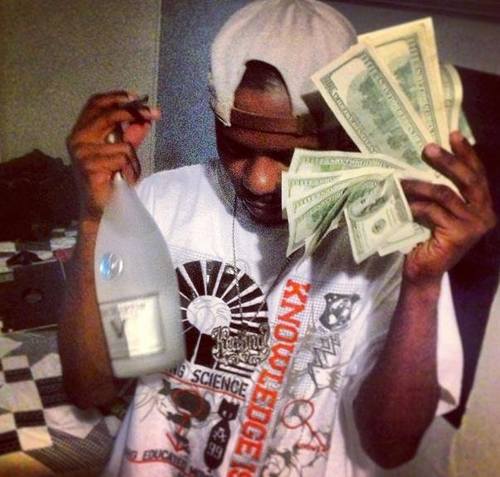 Im all about God, Im all about My fam, And im all about my money Str8-Up!!#TOTT