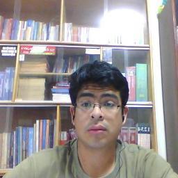 Especialista en finanzas.Ingeniero de Sistemas de la UNI.