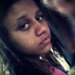 ... Sou como você me vê ...
Posso ser leve como uma brisa ou forte como uma ventania,
Depende de quando e como você me vê passar ... ''