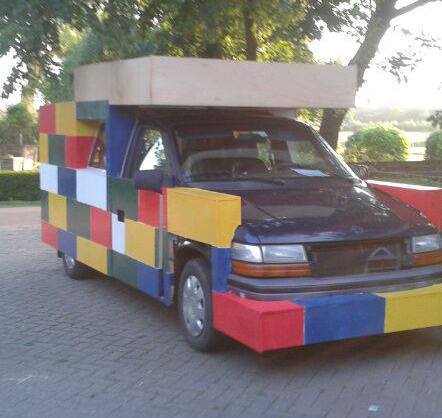 Team Blokkies neemt deel aan de Carbagerun 2013 die van Hardenberg via een mooie omweg naar Barcelona leidt.