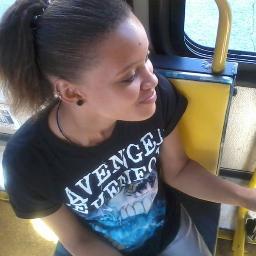 Eu sou uma menina que gosta de ouvir musica, ver TV assisti a MTV e o Panico na TV e tambem tenho uma paixão pela a BANDA Nx Zero i love you NX quero que saiba