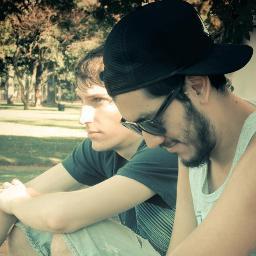 Gamer. River Plate. Deftones. Music Lover. Parlo en Spanglish, Portunhol et Fragnol