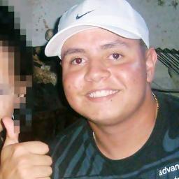 Que Deus dê vida longa aos pequenos, vermes e fracos que desejam meu fracasso, para que eles possam ver de pé minhas vitórias !