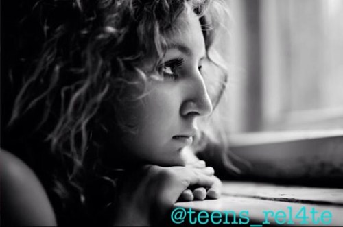 I tweet for teens to relate, so everyone feels like they're not on their own.