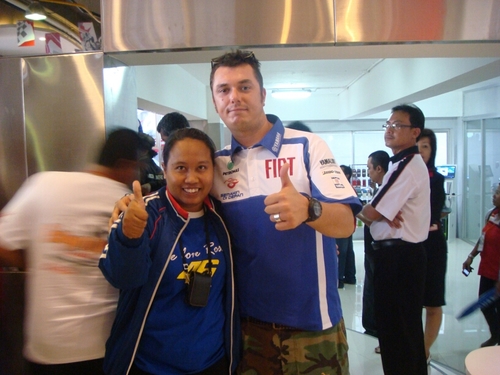 MulyaniYenni's profile picture. yellow it's my colour