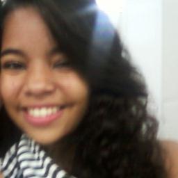 Dependente do Espírito Santo. Filha do Rei. Lavada pelo sangue do cordeiro...Serva do Deus Altíssimo!  ..