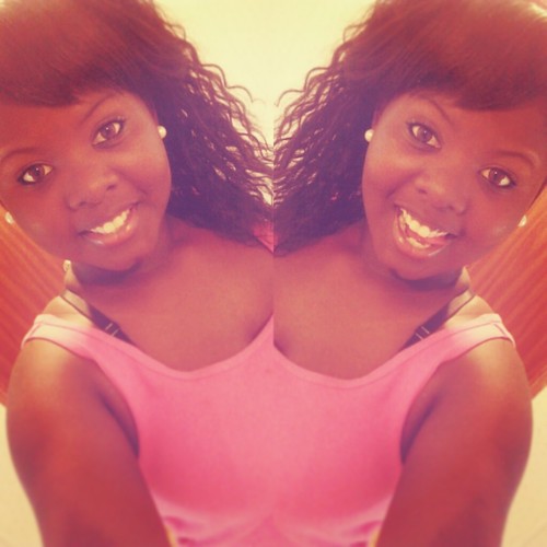 shay is my name 15 is my age play basketball #23 the 1 ppl luv talkin about ya this me nd the 1 that have ppl rollin bday Nov 19 nd single soo follow me