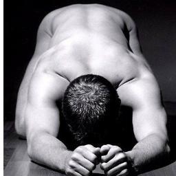 Entregado, sumiso, experimentador, obediente, muy aplicado 👅💦 atento, fetichista, cariñoso, vicioso, dócil. Busco Ama real que desee adiestrarme en Sus gustos