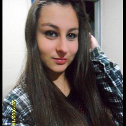 Coé aki é @umaa_peequenaa vim aqui pra falar q eu  amo mais do q tudo essa LOIRA... E q ela sabe que sempre poderá contar comigo pra tudo q ela precisar sz''