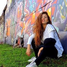 Felina con Alas *