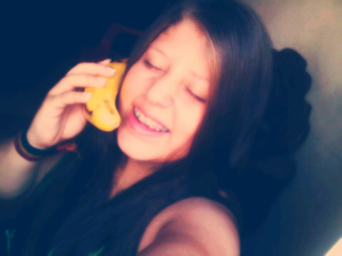 15. Futbolista, rap y Reggae corre por mis venas soy Sarcástica, torpe y muy tierna:3 ¿Mi fecha favorita? 19/12∞ en fin Sigueme y te sigo♡.