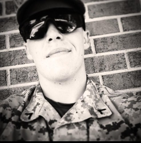 Following that paper trail,my ambition is undeniable. #Bmore #StressFreeLivin' #ShitHappens #Single IG: Enlightned_Endeavours #UnitedStatesMarine #SemperFi