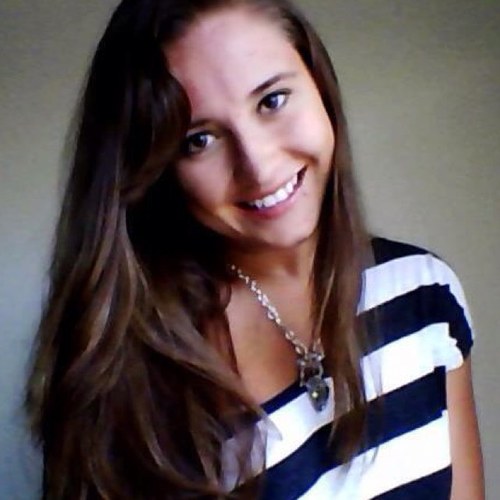 heatherdeniece's profile picture. 