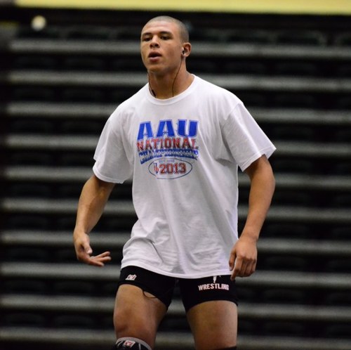 TheReal220's profile picture. 