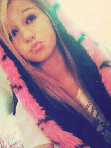 ♥Single tho . I've changed for the better. R.I.P. Marquis Hutchinson. ! Kik : @lilcicibugg  Instagram :SIERRA_THOO ♥Follow me Byeee(: #Prettygirlswagg