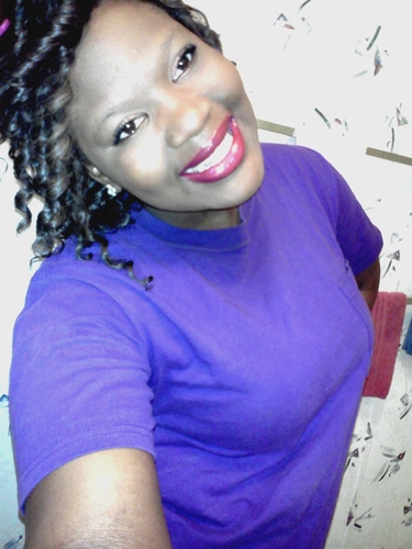 im necee, crazy, ;loud, outgoing, i lovee to have fun, talk, on the phone, and im jusss #me