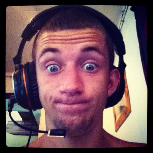 MrPersuasiives's profile picture. Co-Founder of @MonsterzComp lookin for 2 dedicated players that can travel .Contact via DM if interested------- I SUPPORT @FoxCredentials