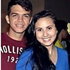 torcedor fanático CRVG' ABCFC ♥ ,   19 anos  , Leonino  , estudante , musico  e louco pela minha família ;)