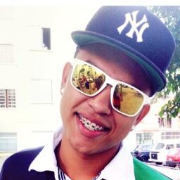 ㅤNão me digam como devo ser, gosto do jeito que sou, quem insiste em julgar os outros, sempre tem alguma coisa pra esconde;ㅤ⋆ ㅤㅤㅤㅤㅤ