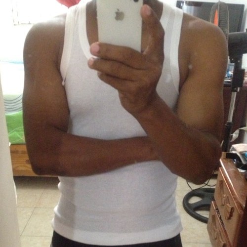 alem2536's profile picture. 