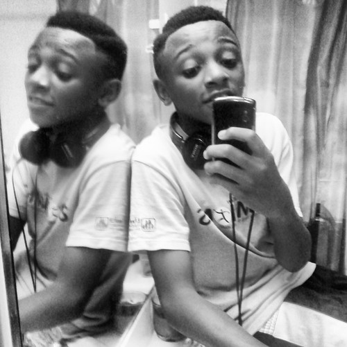 Wassup ? Its Tee . Ima Young Rapper . Ima Dream Chaser . Follow Me . Ima Be Famous One Day Believe That .
