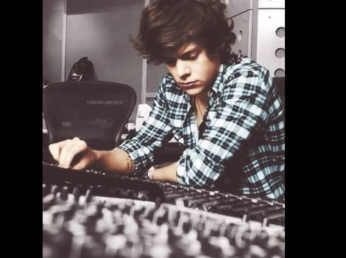 1Dfansbitches's profile picture. Follow my account: @criscellblair