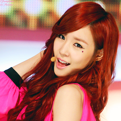 Hi my name is Dinda ^^ Annur08 | Mention for followback-  Tiffany Hwang'-'