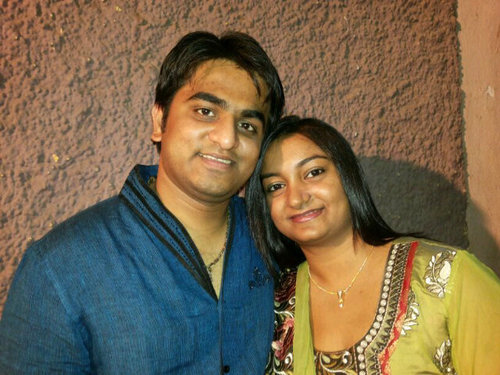 Lives in Mumbai,Working with Airtel