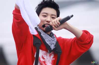 Chanyeol integrante de EXO { SOLTERO}