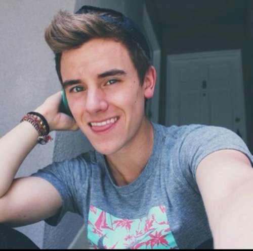 @connorfranta's kitty. Meeeoooowww
