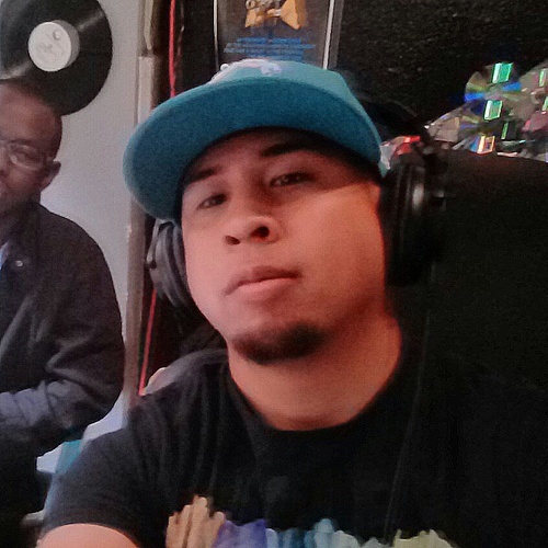 vno4sho's profile picture. 