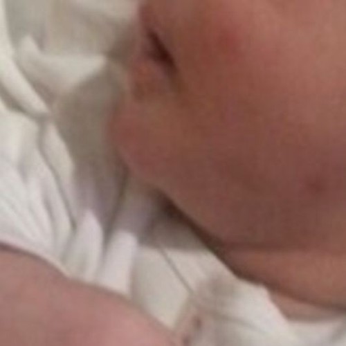 Ibtisam_a_m's profile picture. طفلة في جسد انثى..وانثى بعقل رجل..تجدني بين خيال وواقع بين حلم ويقين بين قصائد العشاق ونزف أُمة....
ام ❤❤❤❤ وزوجة محبة 💕