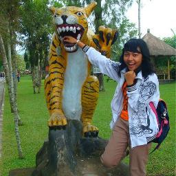 Chan chue Shasty. Khun chue arai?  ツ Follow juga @ShastyKusuma