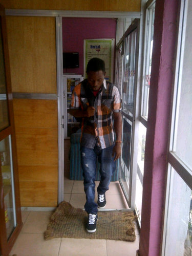 Be ur self