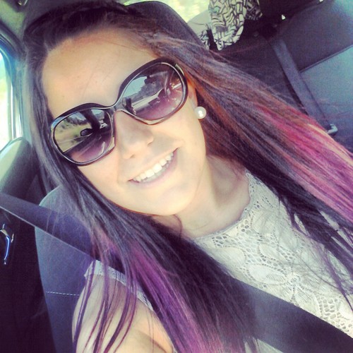 aidinaa15's profile picture. Canguesa hasta la muerte desde 1992. Estudiante de Magisterio en la Universidad de Oviedo. Fan del mundo del motor.