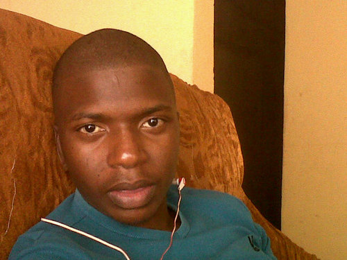 Lutesther's profile picture. 