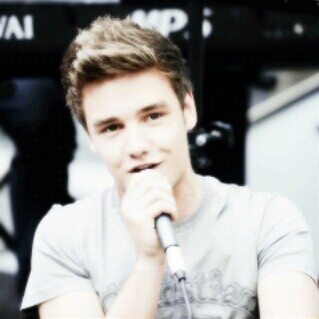 HEY, IT'S A FREE FOLLOW, IF I FOLLOW YOU . FOLLOW @mullingarstuff THEN.