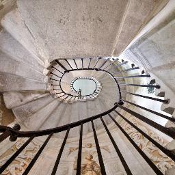This historical Villa is an enchanting building of XVI century, finely restructured, only 20 minutes away from Venice.